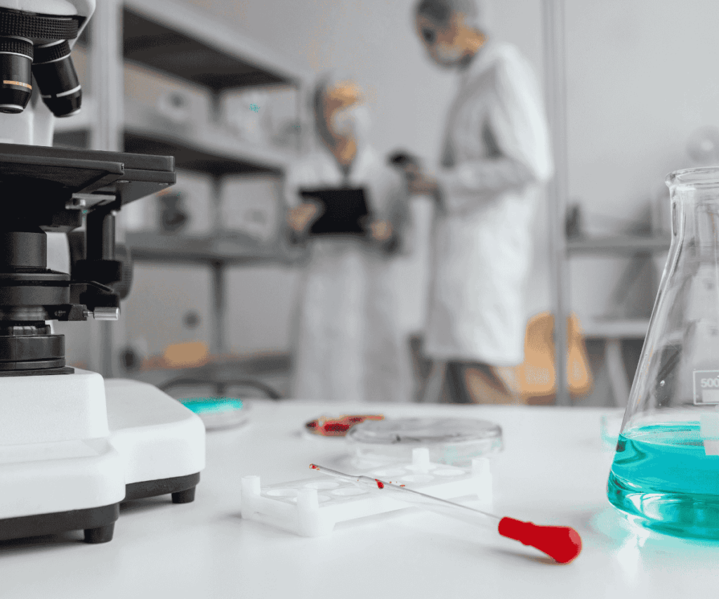 Treinamento de Segurança na Utilização de Produtos Químicos (FDS e GHS)